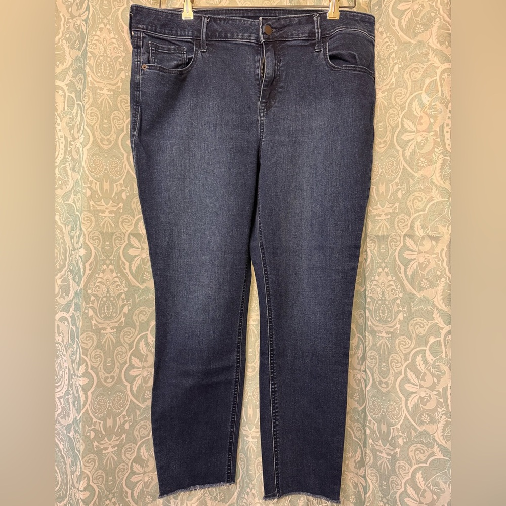 Old Navy Blue Skinny Jeans Versatile Everyday Wear